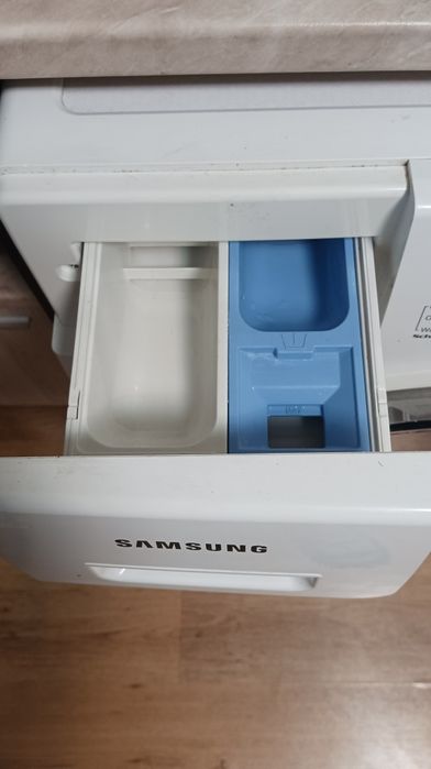 Пералня със сушилня Samsung