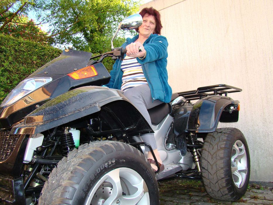 Vând ATV 260 cmc, 11 KW, automat, 1010 km