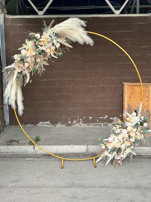 Свадебная арка с цветами