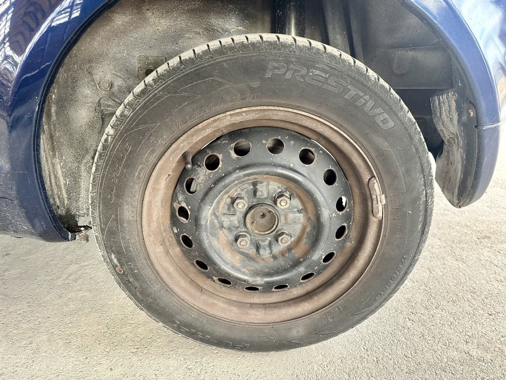 Използвани 4 бр. летни гуми 175/65 R14