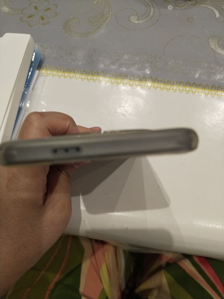 Honor x9c 8/256 sotiladi