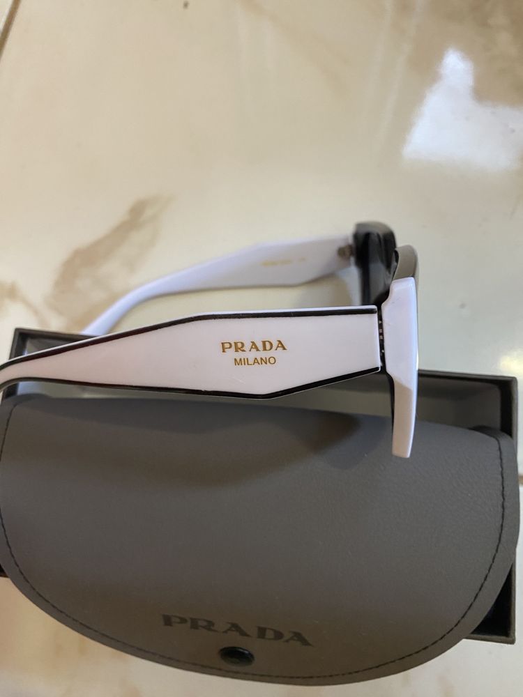 Слънчеви очила PRADA