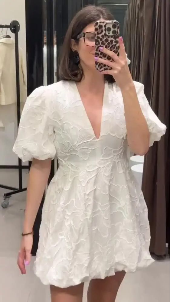 Рокля на марката Zara