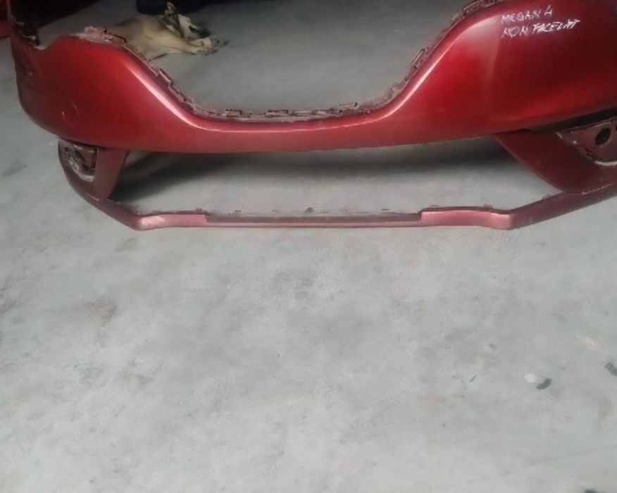 Bară față Megan 4 non Facelift