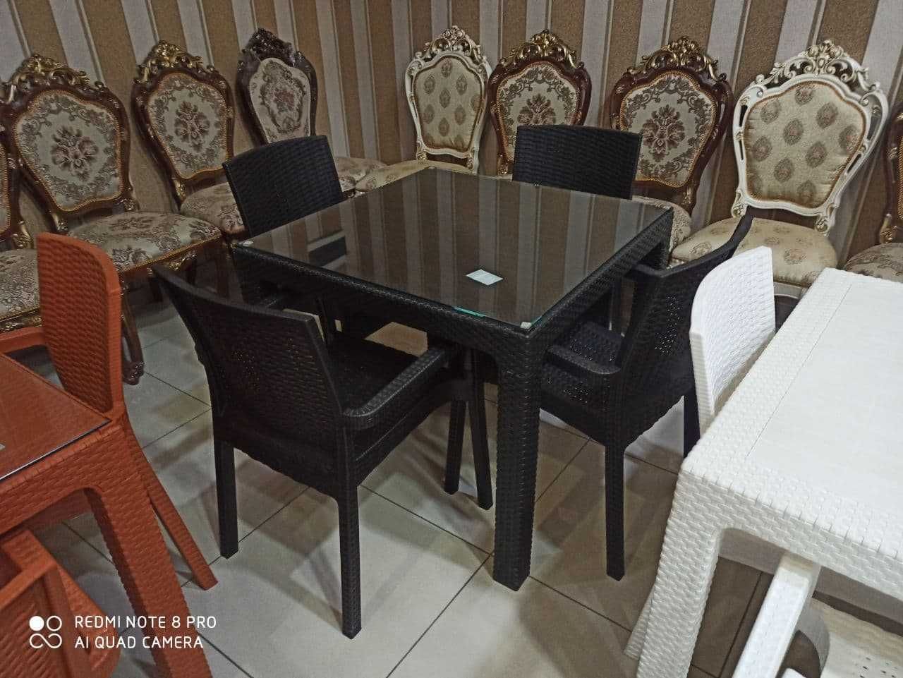 Качественные плетёные столы со стульями для дачи и кафе