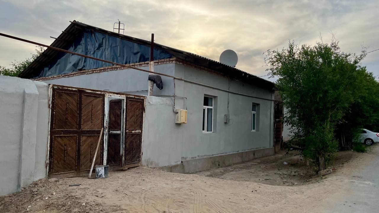 Байтерек пасёлкада, Бетховена кошесинде жайласкан Уй сатылады