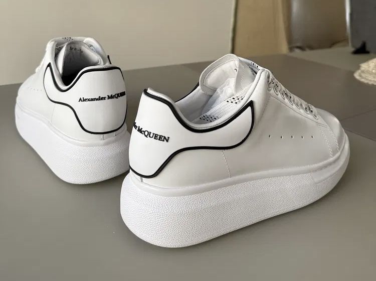 Adidasi Alexander Mcqueen albi/negri Exposy piele naturala