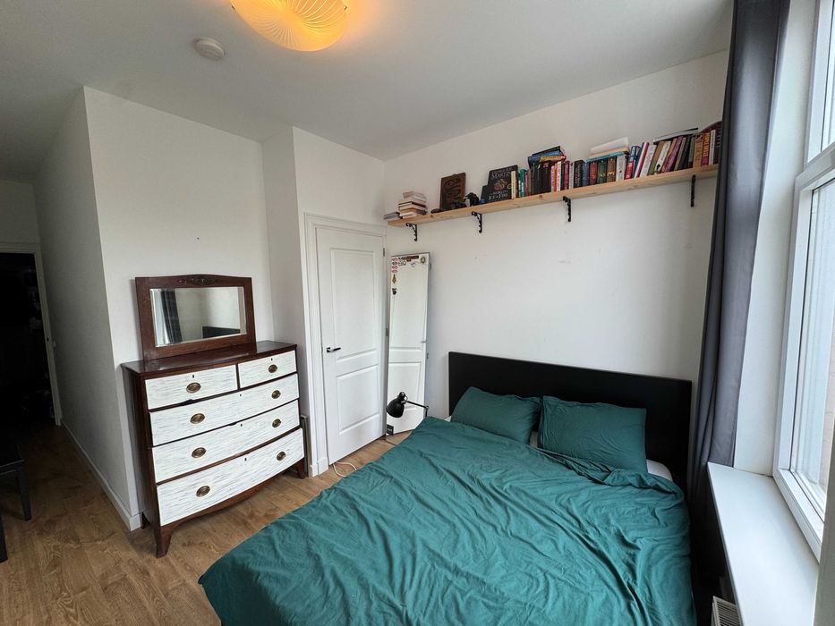 Дава се под наем Едностаен апартамент в София, Център - 50 кв.м за 357 € - Снимка #1