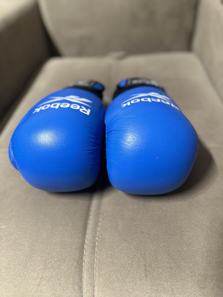 Перчатки для бокса Reebok