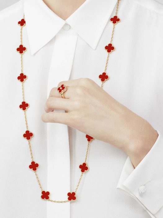 Van Cleef & Arpels VCA Silver Red Alhambra 20 Motifs Дамско Колие
