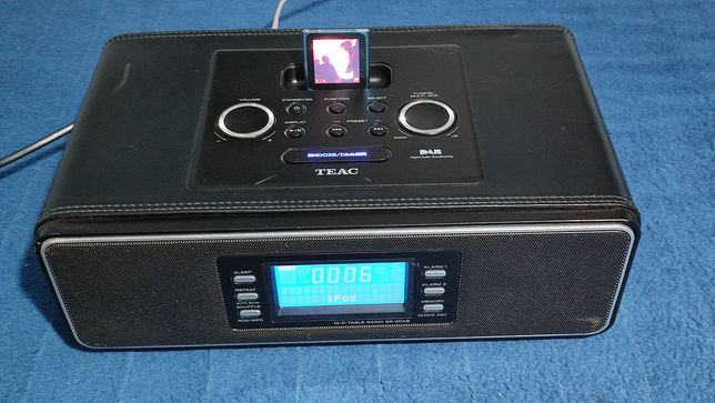 TEAC HI-FI TABLE Radio SR-2DAB, ceas cu radio, iPod, aux.
