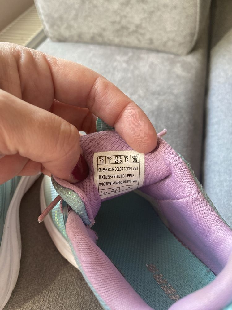 Маратонки Skechers