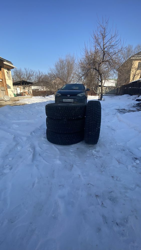 Продам 185/70 R14 зимние шины с дисками в комплекте