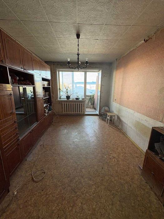 Продам НЕДОРОГО- 1 к квартиру новой планировки с большой кухней