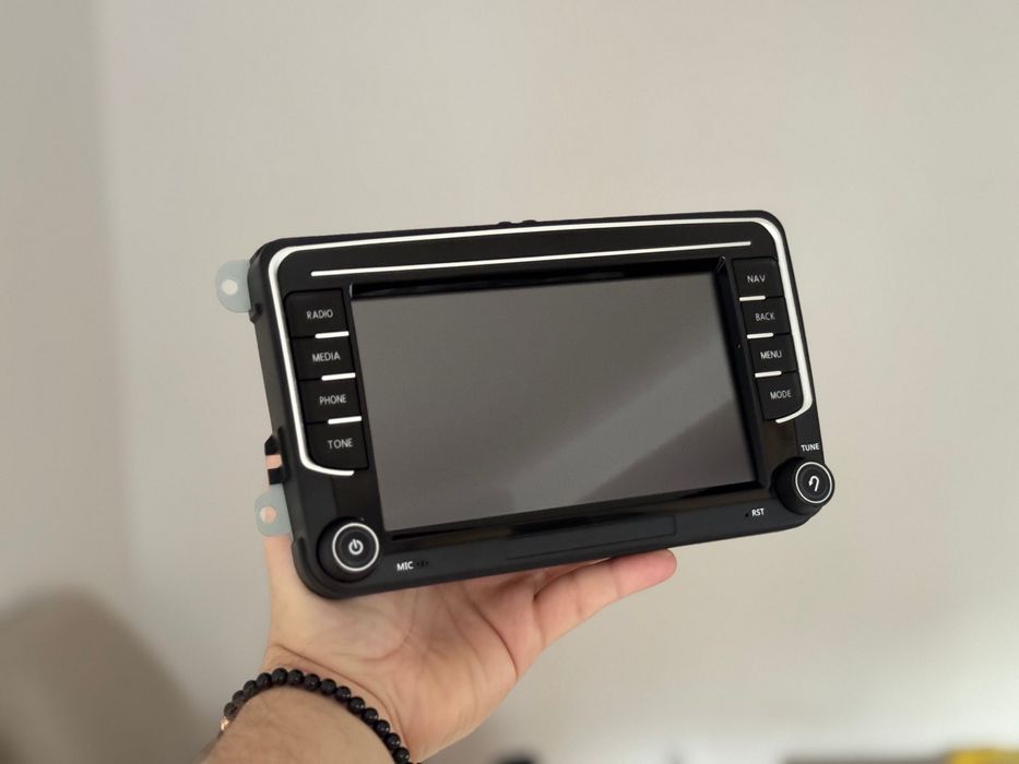 Navigatii android+ carplay noi la cutie