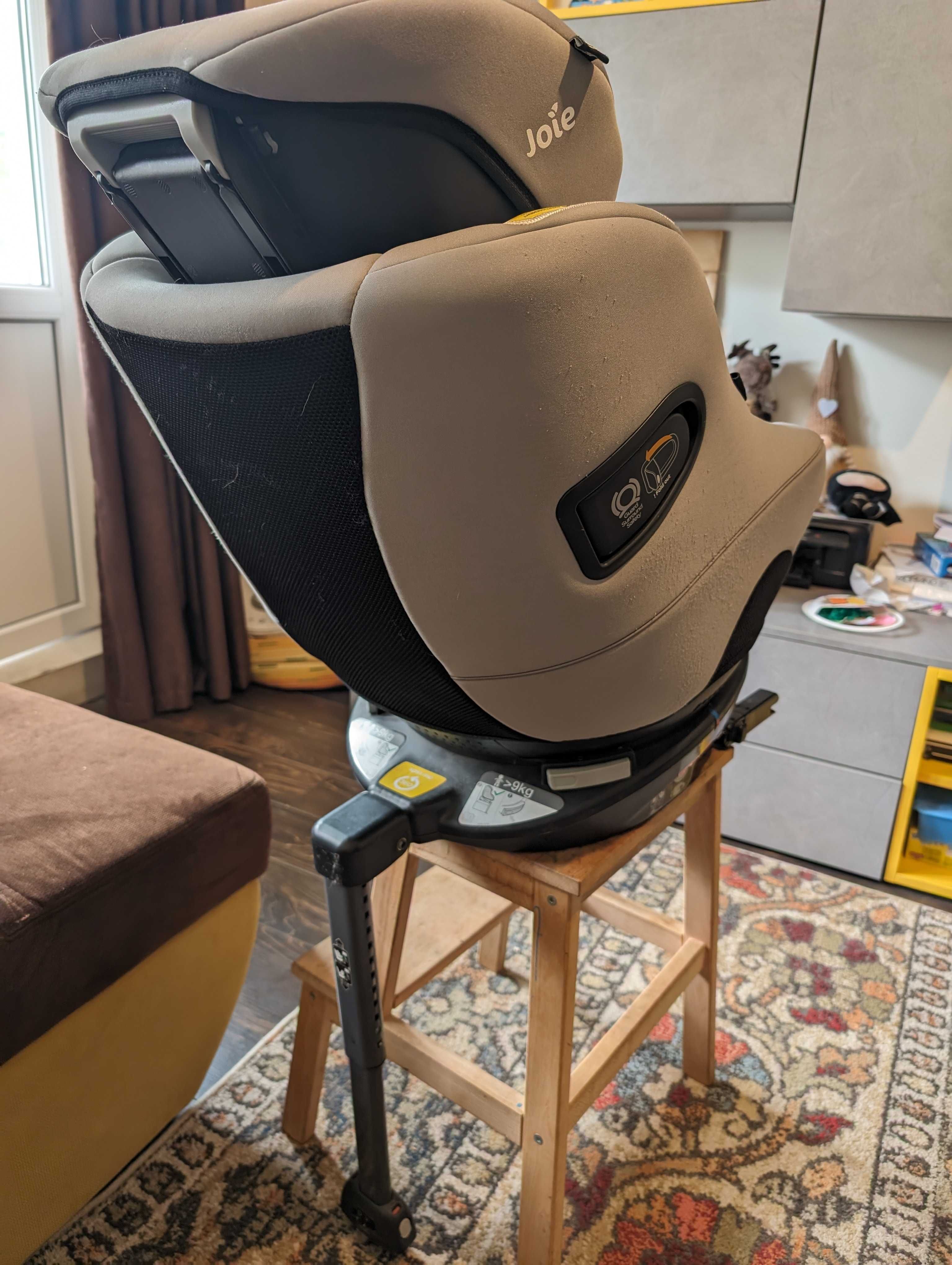 Vând scaun mașină pt copii Joie, i-spin 360 cu izofix