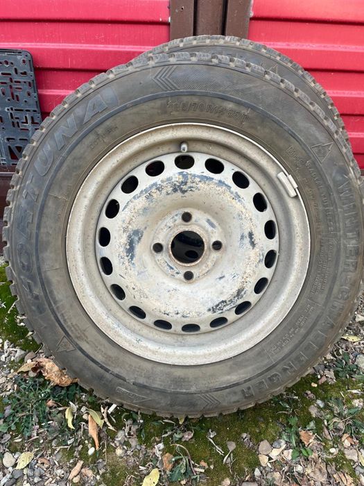 Зимние шина 195/60 R15