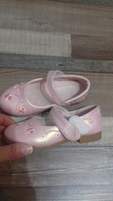 Pantofiori roz