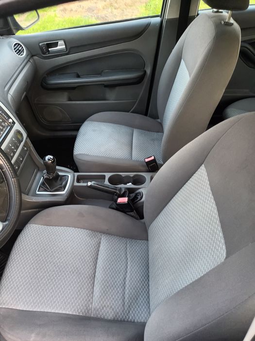 Ford focus a 2007 1.6 benzina