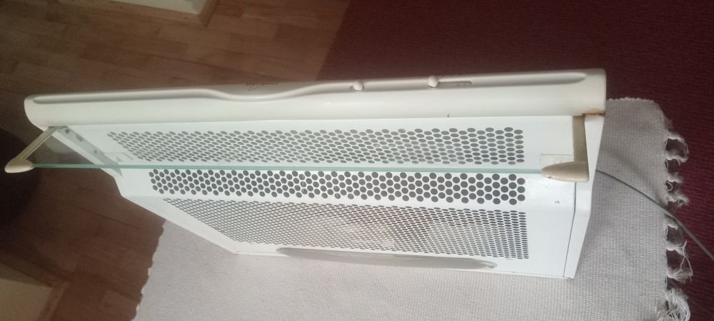 Hotă Whirlpool funcțională