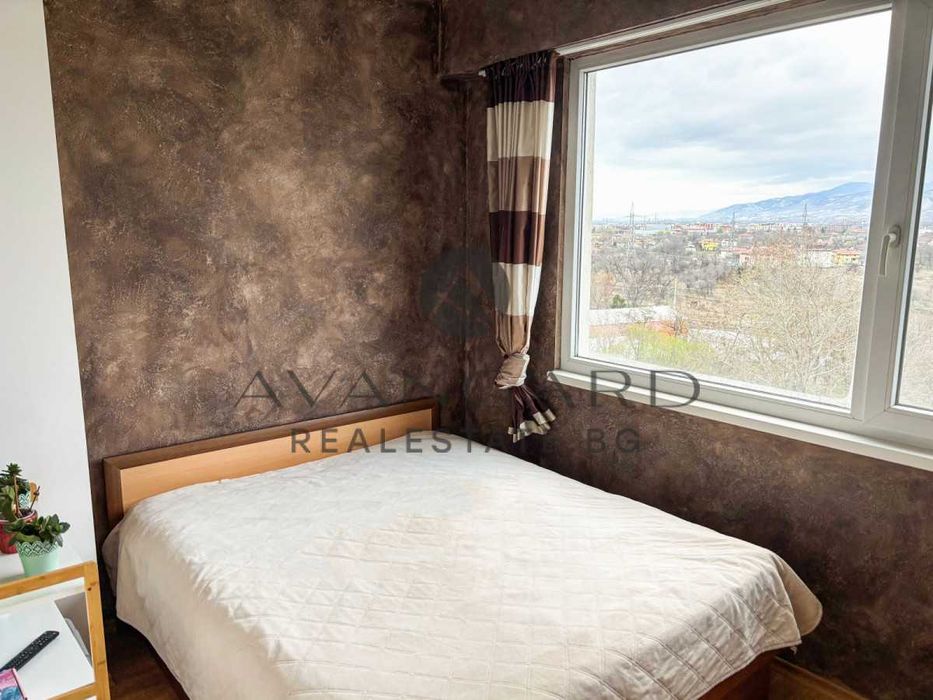 Продава се Тристаен апартамент в Пловдив, Христо Смирненски - 65 кв.м за 1768 €/кв.м - Снимка #4