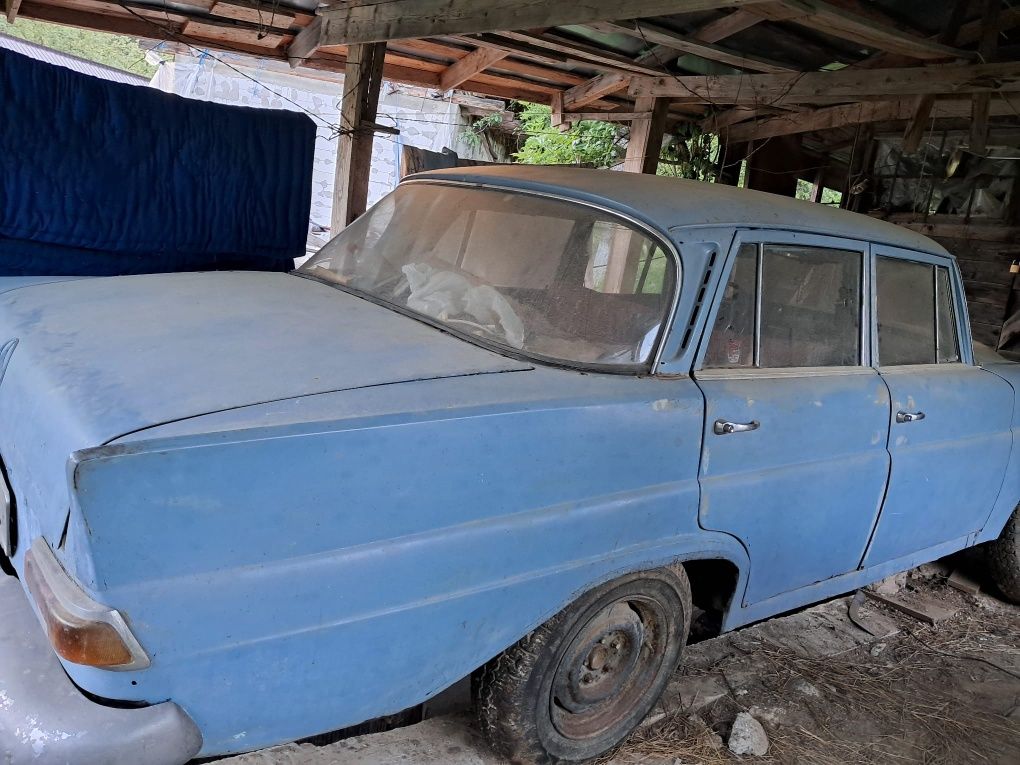 Mașină de epocă, anul 1956