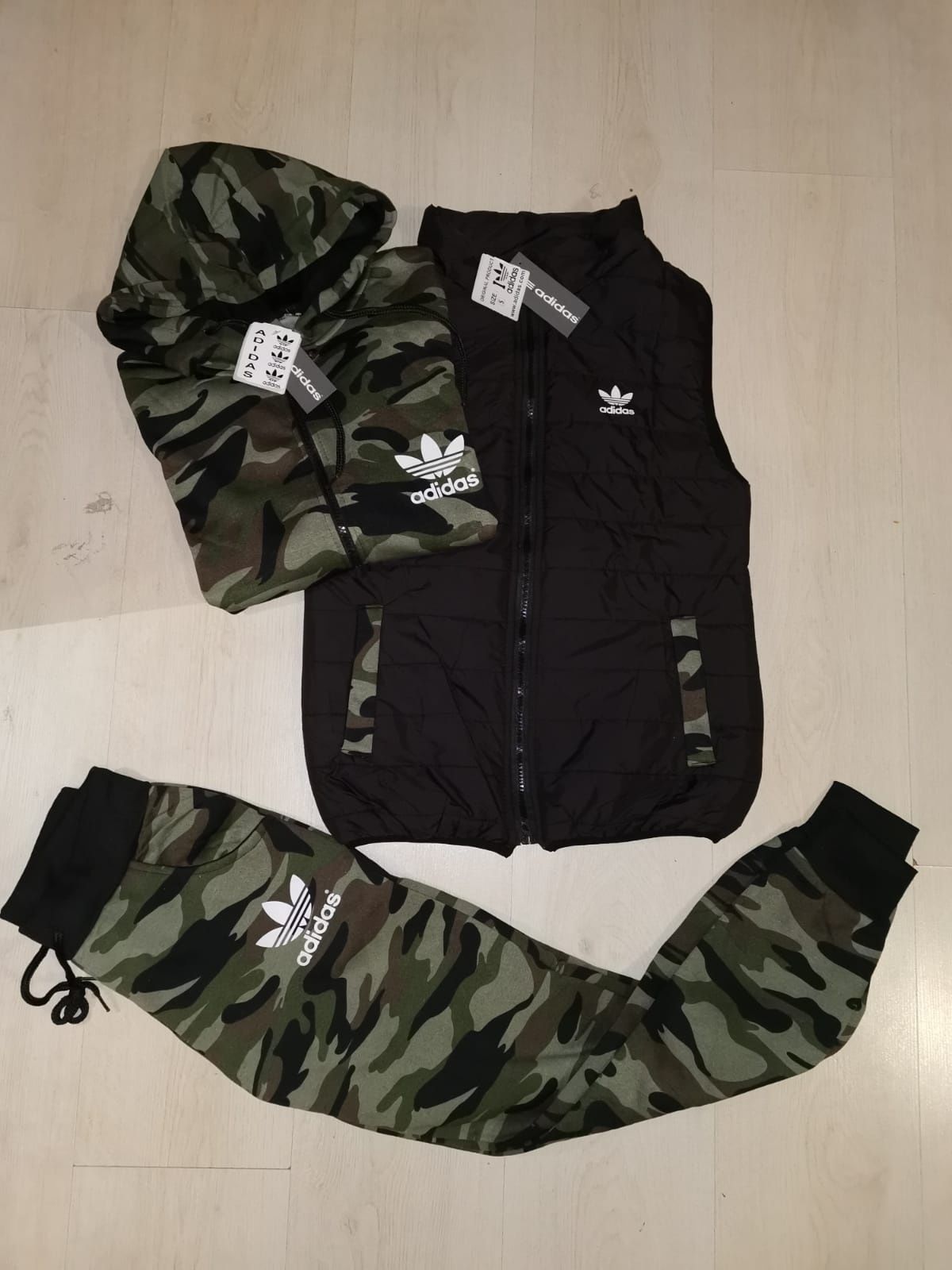 Vesta și  trening camuflaj unisex