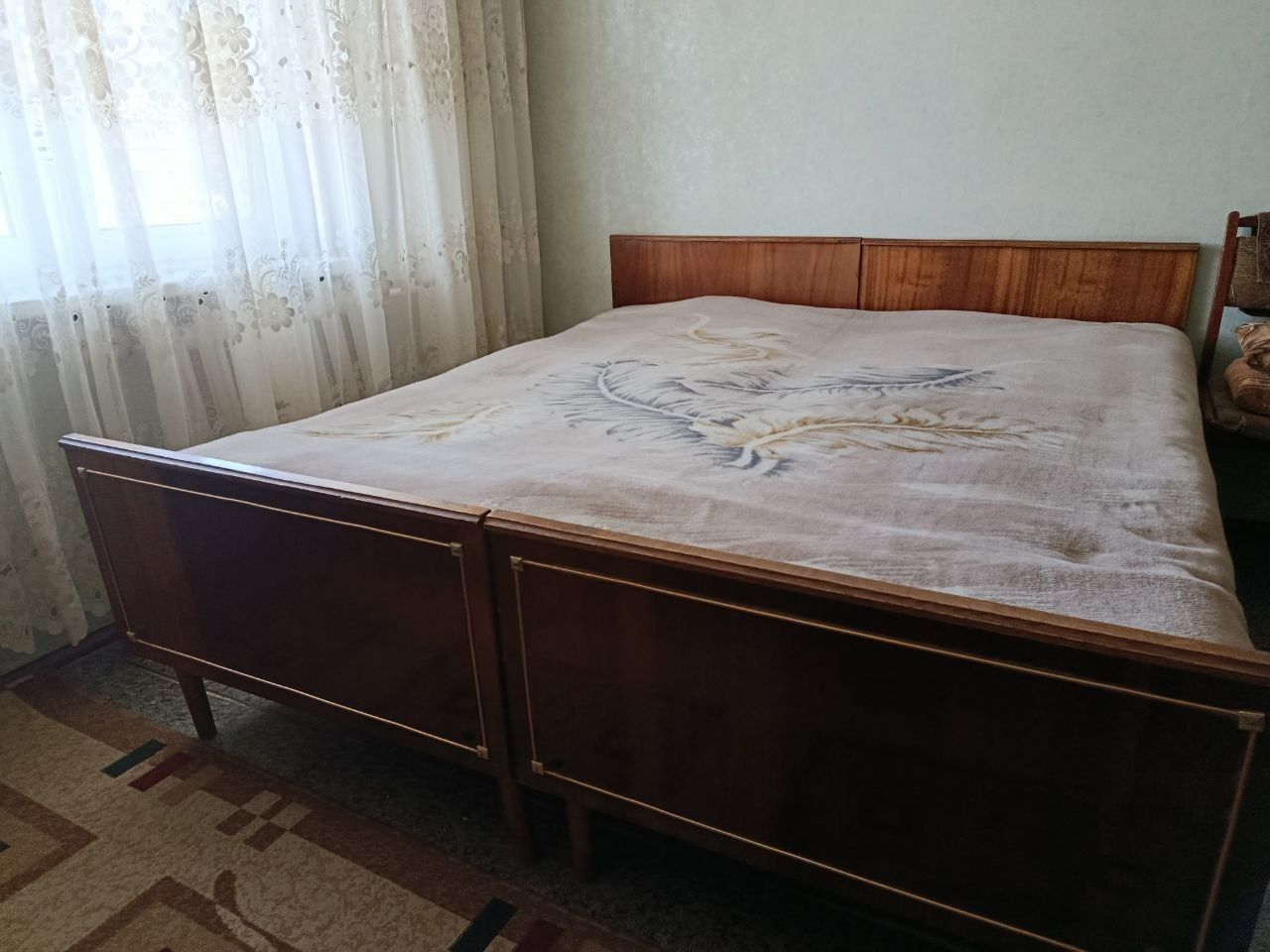 Продаются Кровати