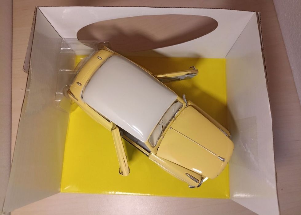 Lloyd Alexander TS 
Scara 1:18
Producător Revell 
Material metal+plast