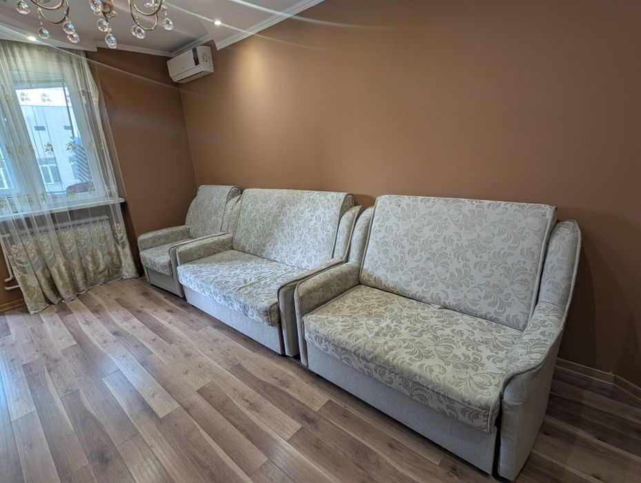 Диван БУ в отличном состоянии