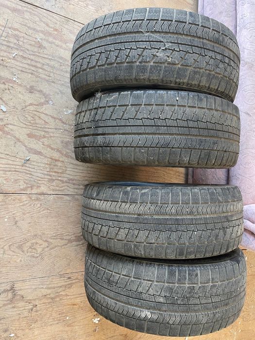 Продам зимнию резину