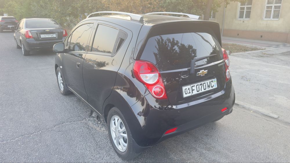 Arenda Varyant Spark qora 2022 yil 66000 km Toza