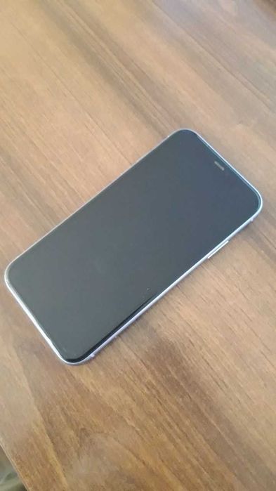 iPhone 11 Purple в идеальном   состоянии. (iCloud блок)