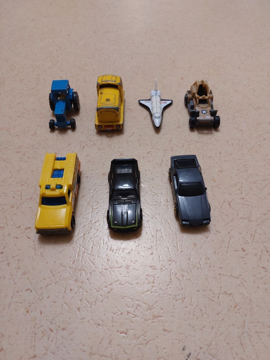 Колички matchbox, hotwheels, corgi.