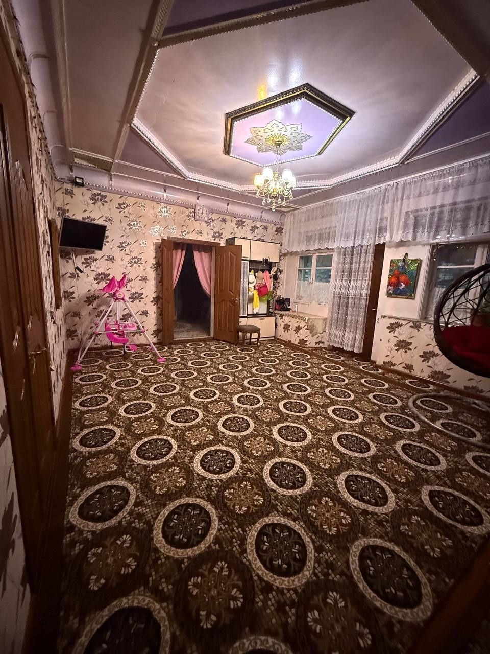 Янгиобод махаллада 5,8 сотихли (угловой) ховли сотилади!