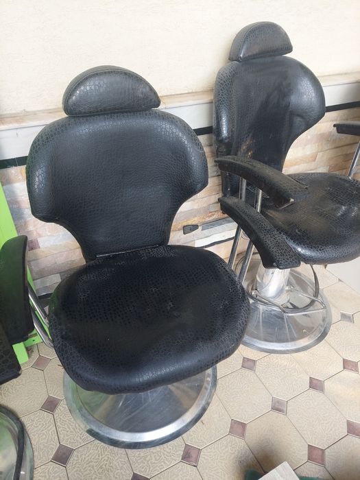 Парикмахерская кресло
