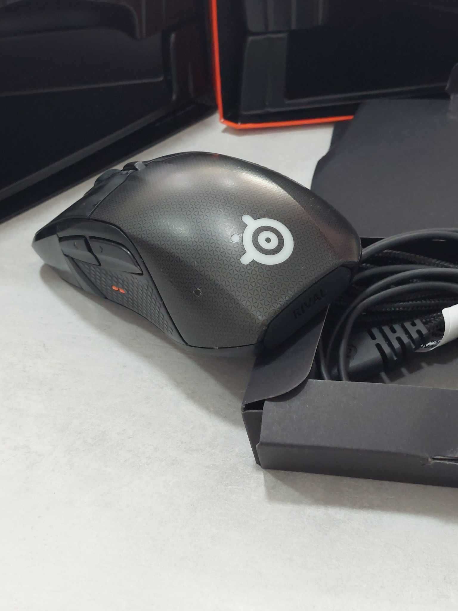 Геймърска мишка SteelSeries Rival 700