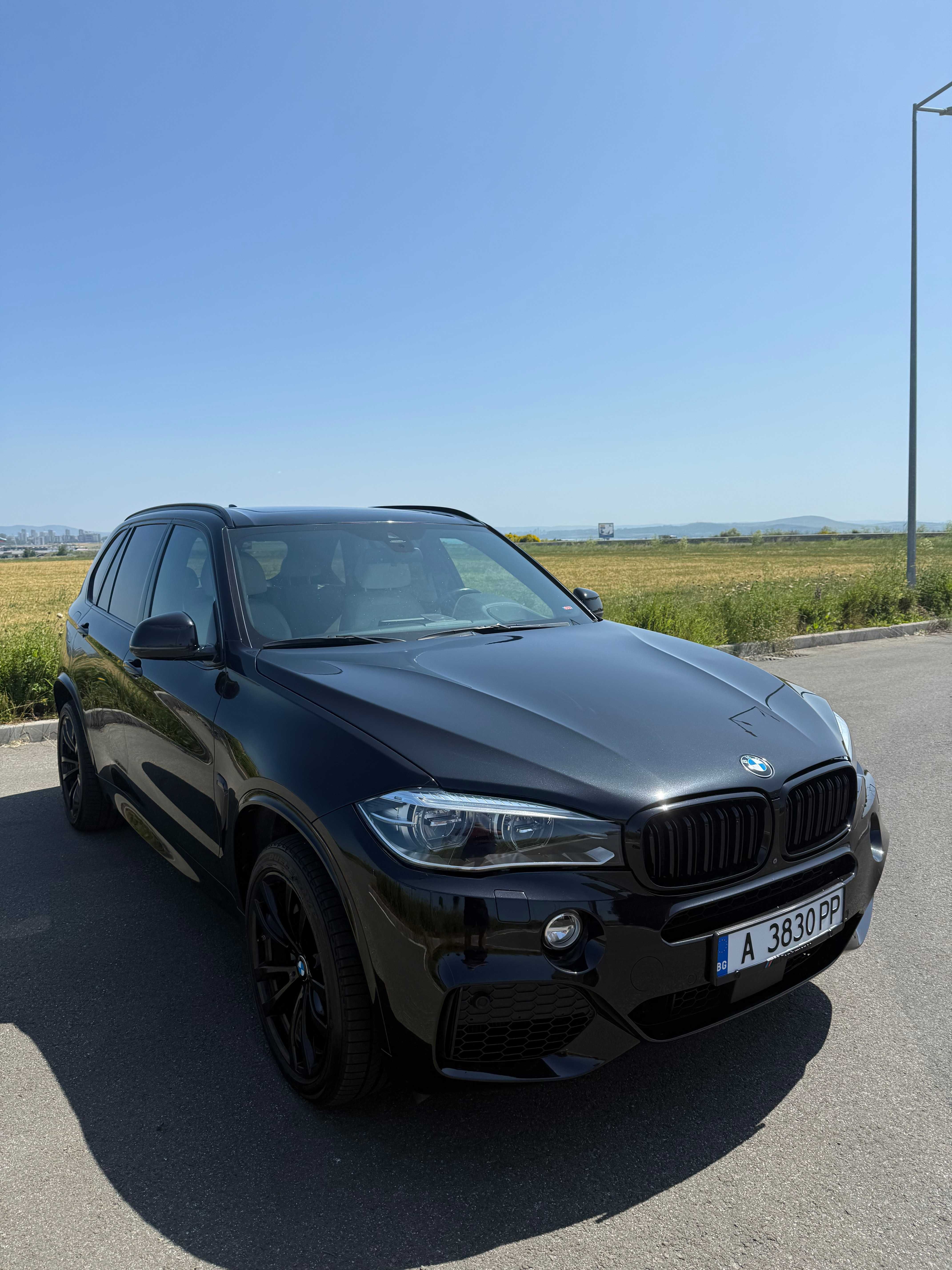 BMW X5 xDrive50i - 2016 г. / 112 000 км.