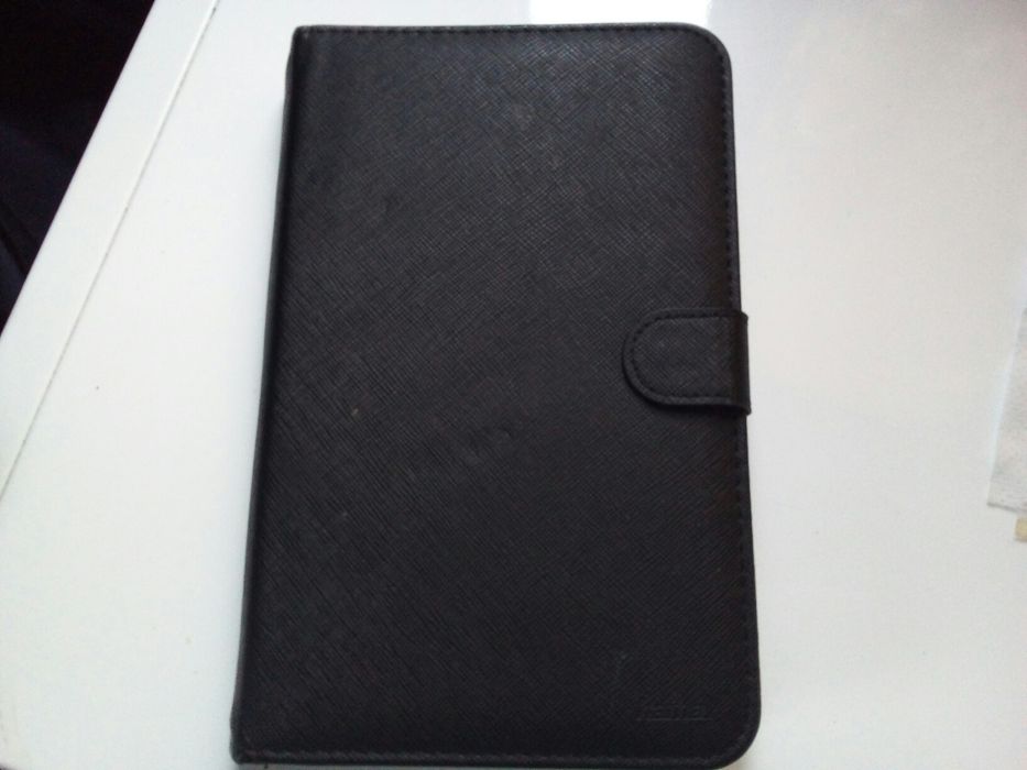 Tableta Galaxy Tab A ( 2016) + husă cu tastatura Hama cadou