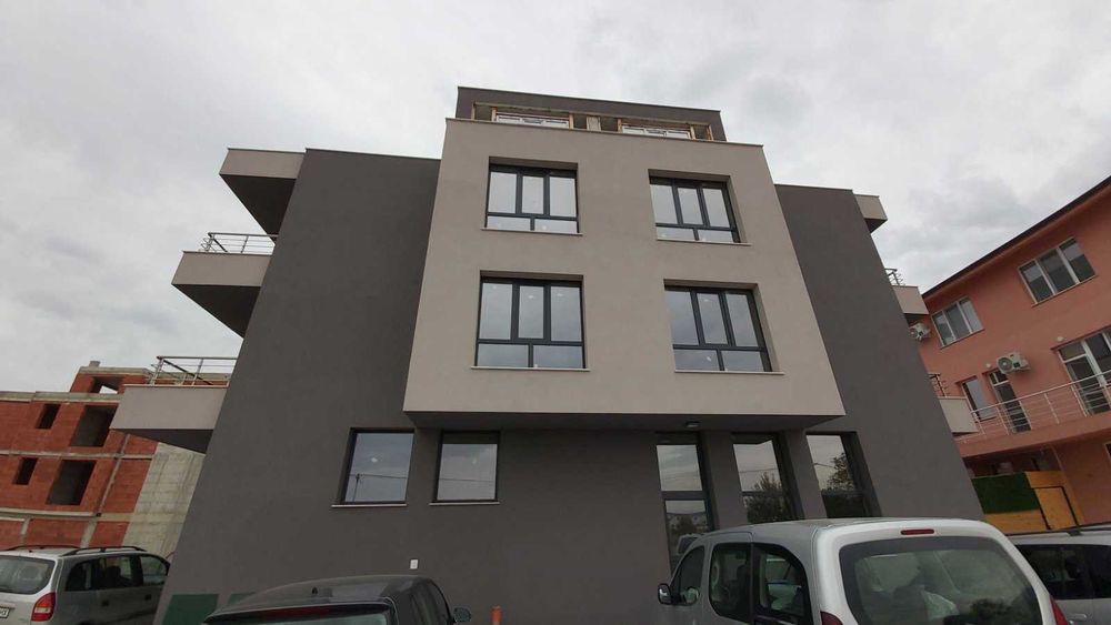 Продава се Тристаен апартамент в с. Белащица, Област Пловдив - 90 кв.м за 1134 €/кв.м - Снимка #10