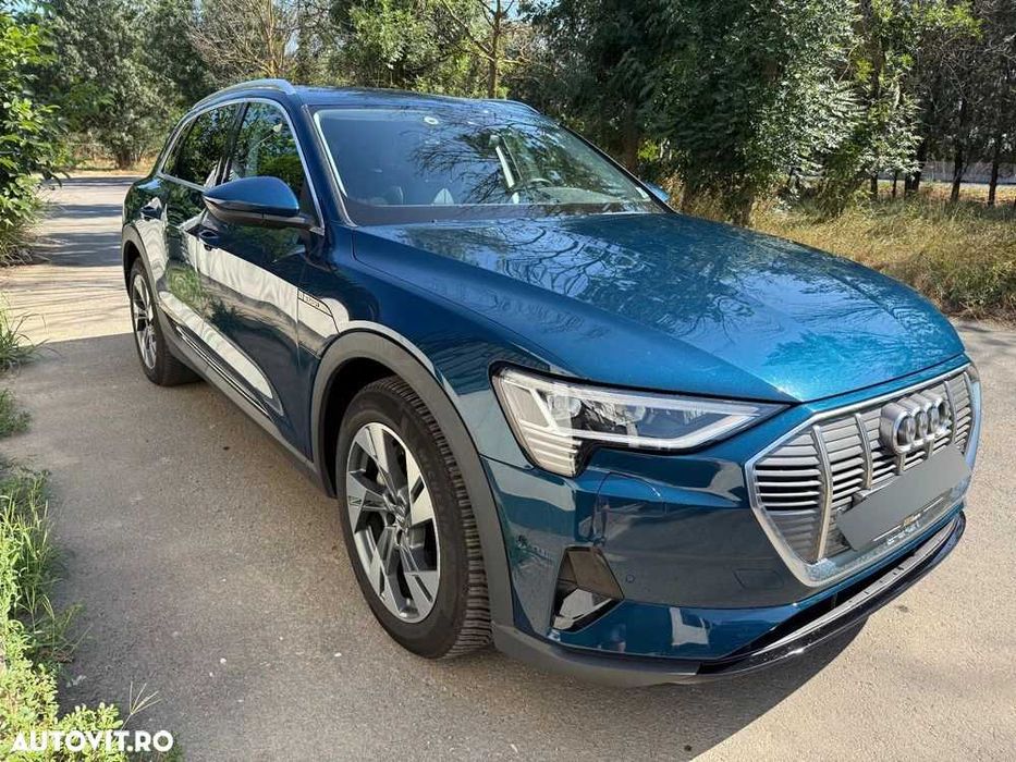 Audi e-tron 50 quattro