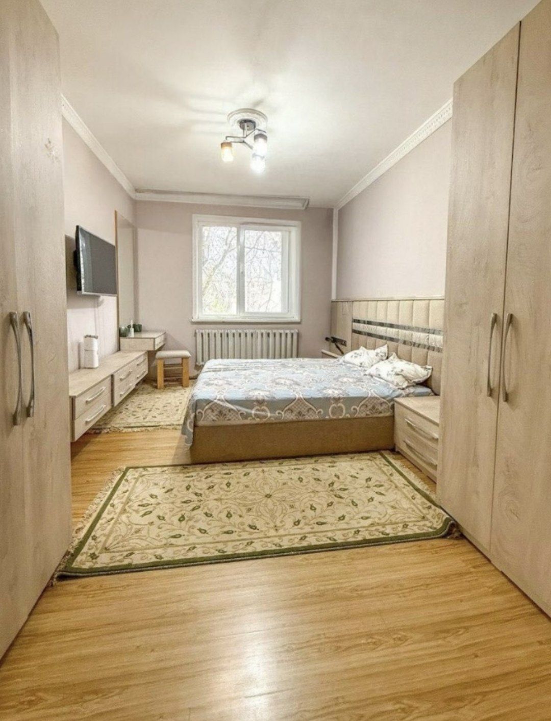 Продаётся 2 комнатная квартира, метро БИЙ, МирзоУлугбекский район