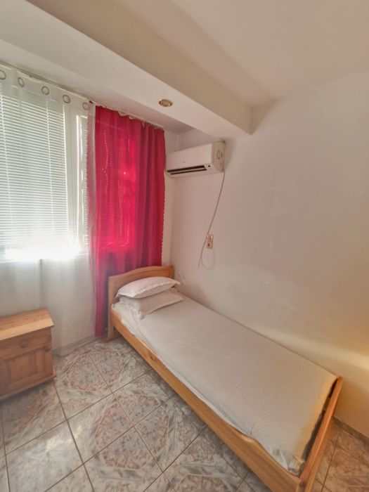 Дава се под наем Едностаен апартамент в к.к. Слънчев бряг - 25 кв.м за 6.12 € - Снимка #1