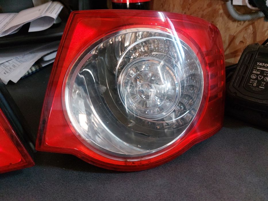 Set 4 stopuri / triple VOLKSWAGEN JETTA 2005 - 2010