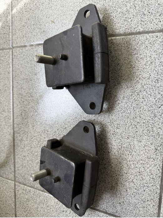 Подушки двигателя