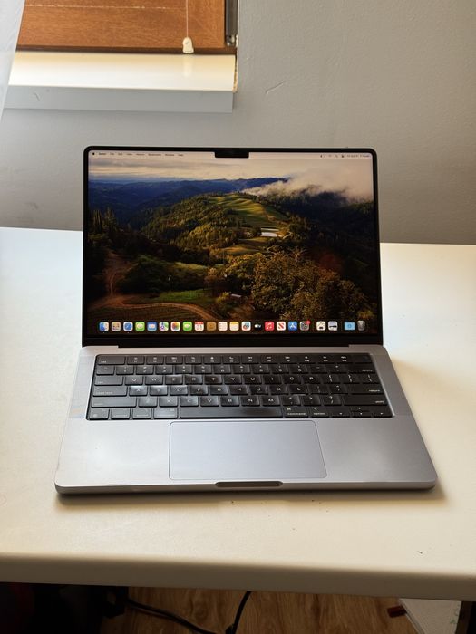 Macbook Pro 14” | M1 MAX | 64GB | 2TB