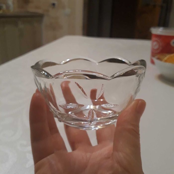 Посуда из стекла Салатник Kaven