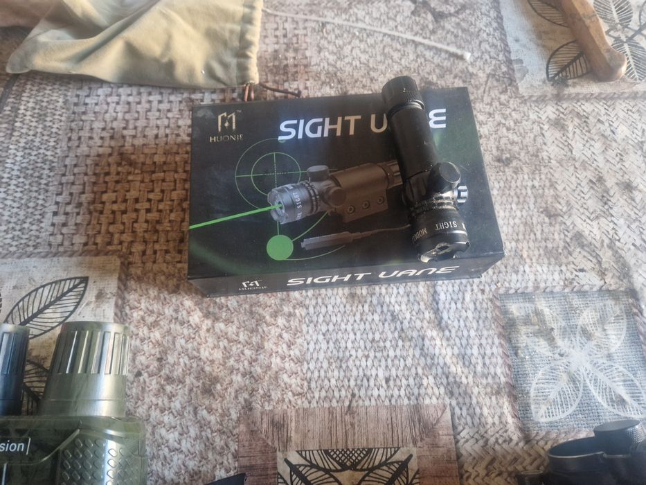 Vând Monoclu ,binoclu și laser