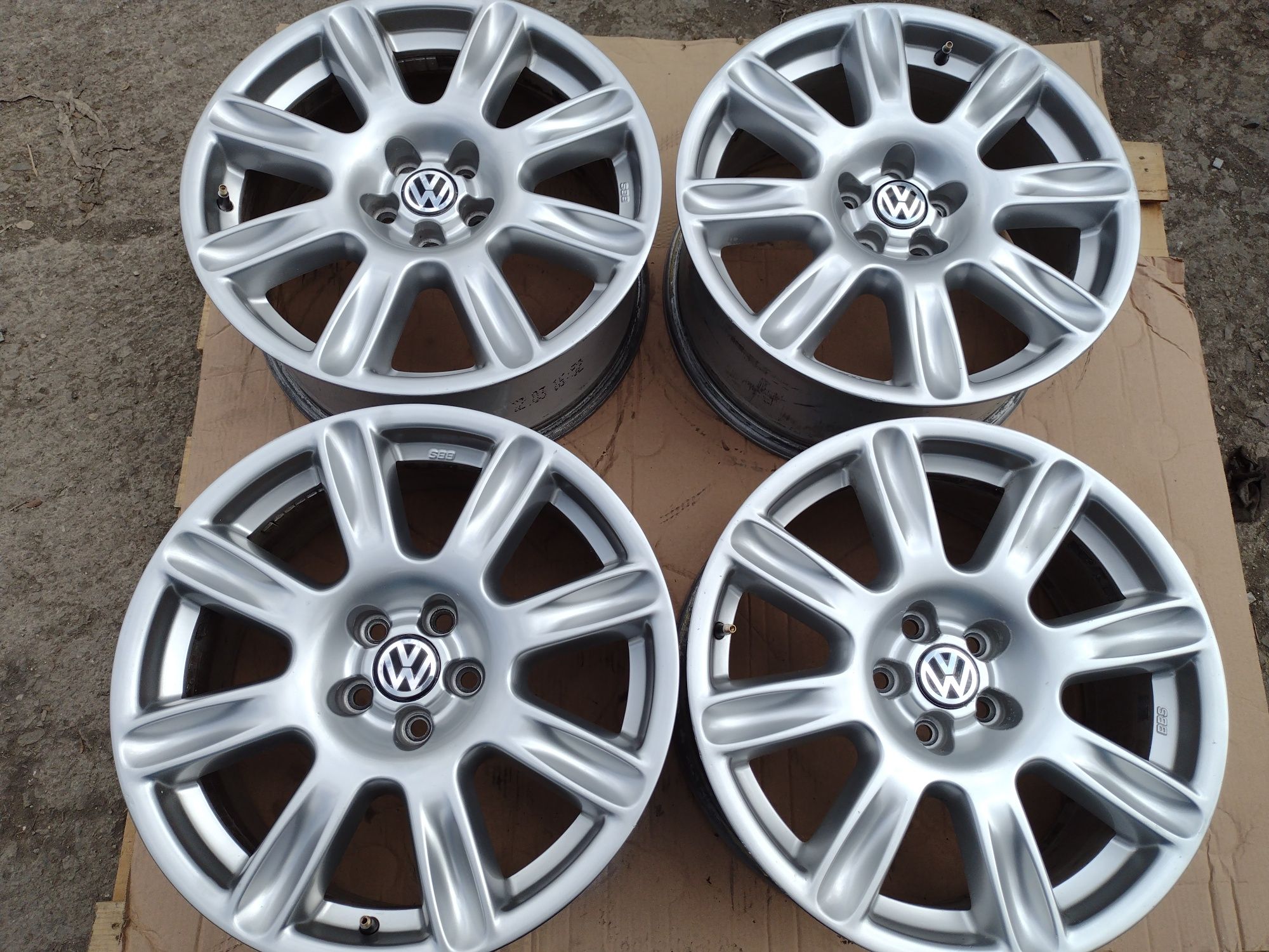 BBS 17-5x100 ET35 7.5j Фолксваген Поло Крос