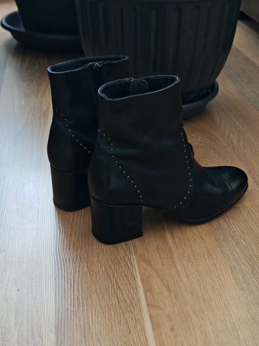 Ghete dama piele Benvenuti